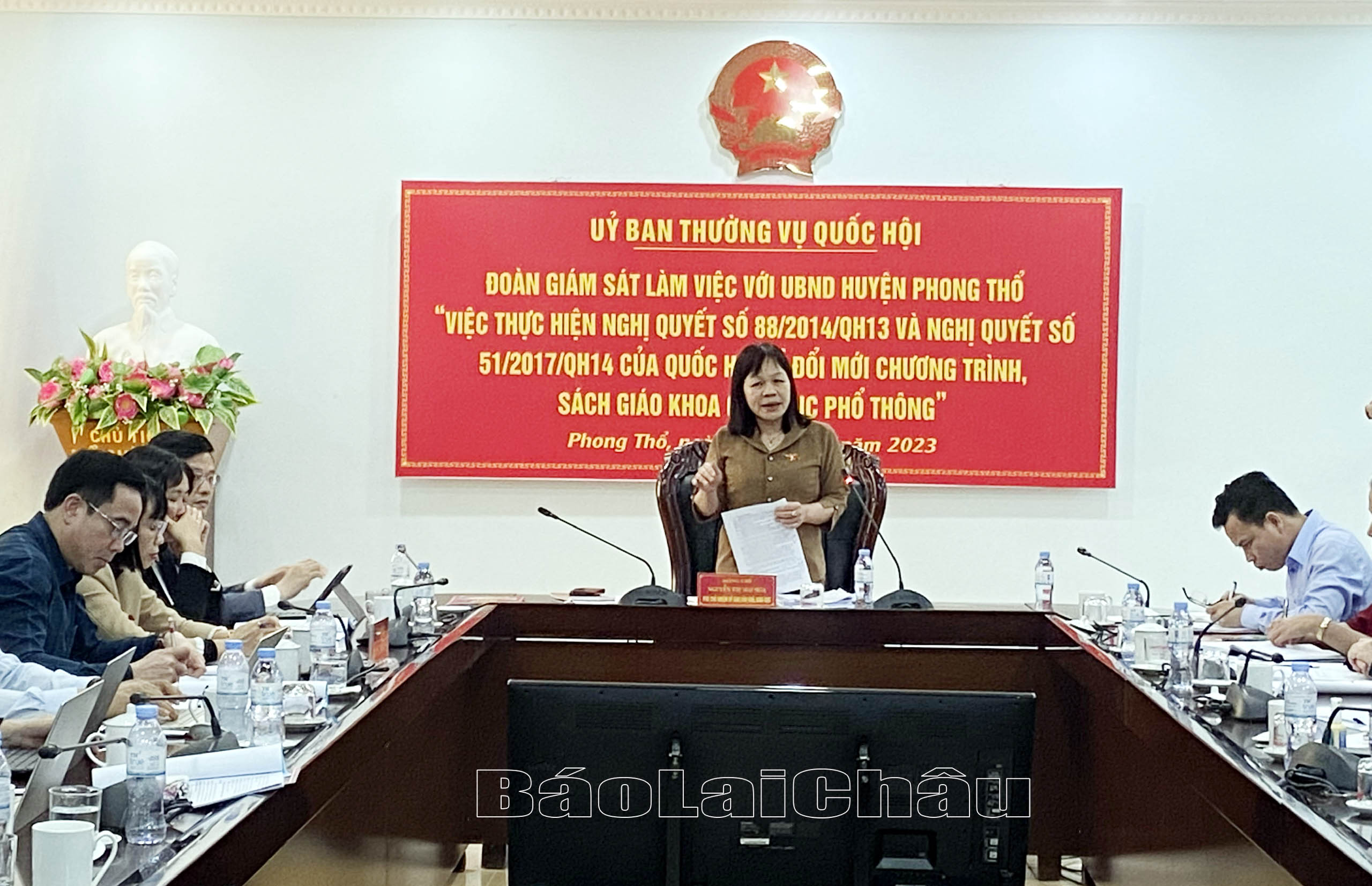 Đồng chí Nguyễn Thị Mai Hoa – Phó Chủ nhiệm Ủy ban Văn hóa, Giáo dục của Quốc hội phát biểu kết luận buổi làm việc.